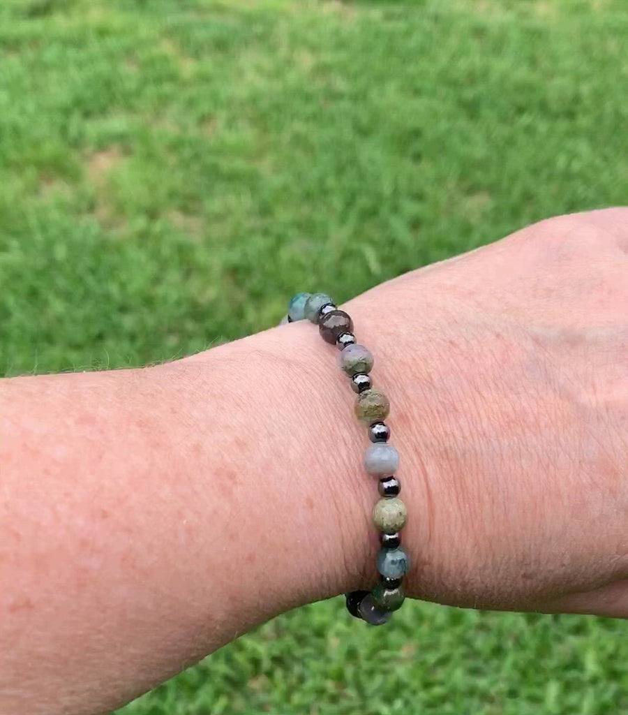 Magnetic bracelet is handcrafted with alternating black high power magnetic hematite beads and fancy jasper gemstone beads. It is secured with a strong and easy-to-use magnetic clasp.